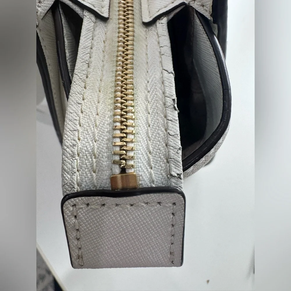 Michael Kors Selma White Saffiano Satchel With Dust Bag